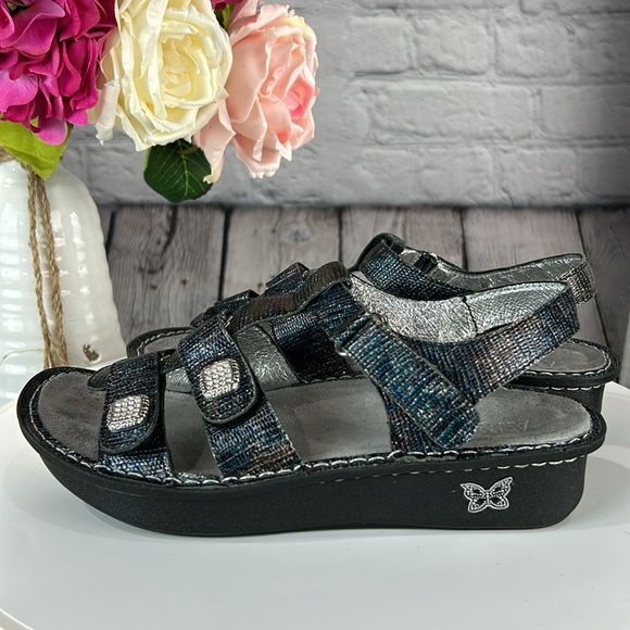 ALEGRIA 🦋 KLEO GLIMMER GLAM Iridescent Diamond Buckles Adjustable Sandals - Picture 3 of 17
